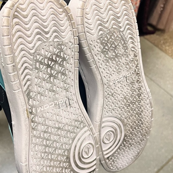 Volcom Vitals EH Comp Toe
Women's size 9. - Picture 4 of 4